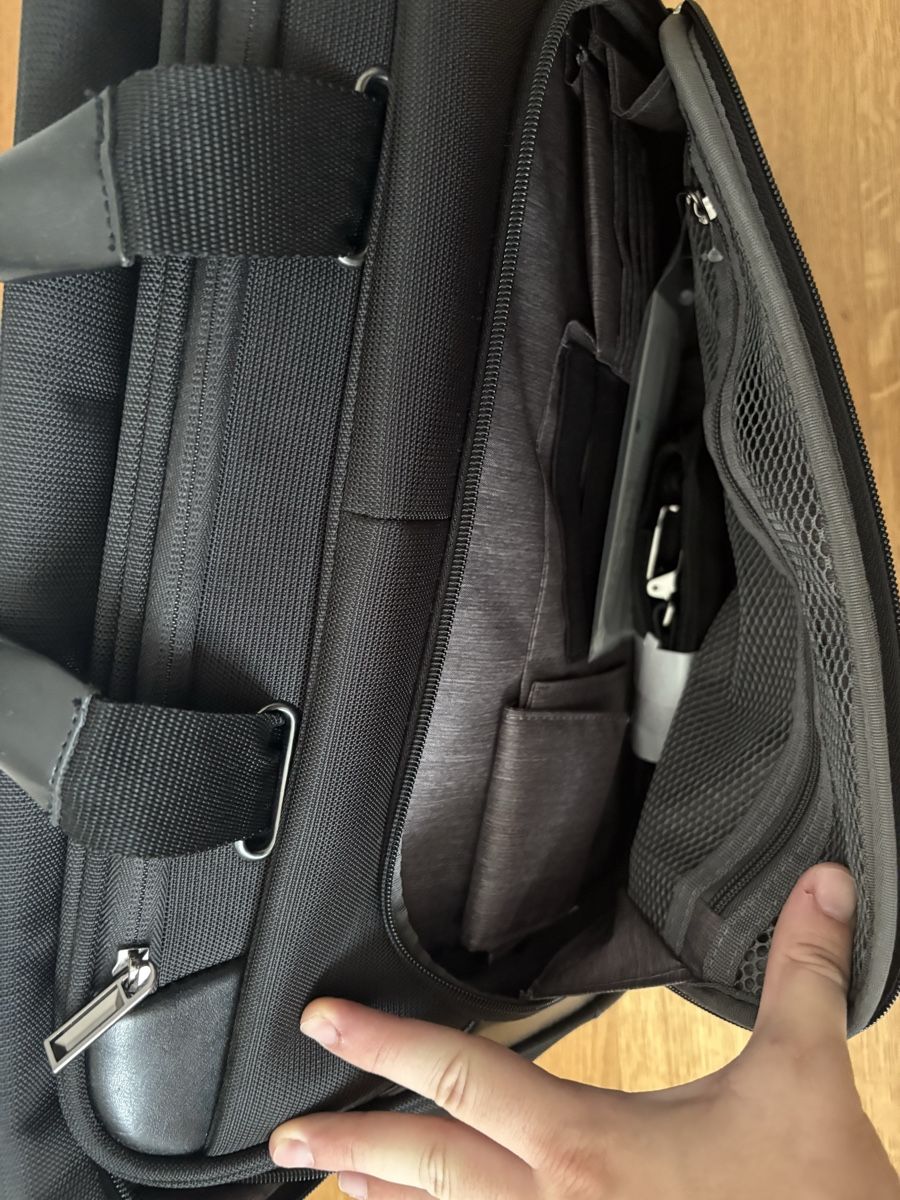 Samsonite Valigie & Borse: Samsonite Laptoptasche schwarz 48x33x10cm  – Usato da Oetwil a.d. Limmat venduto da DG91 4