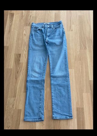 Levi’s 724 High Rise Straight Jeans W28/L34 - Blue Denim