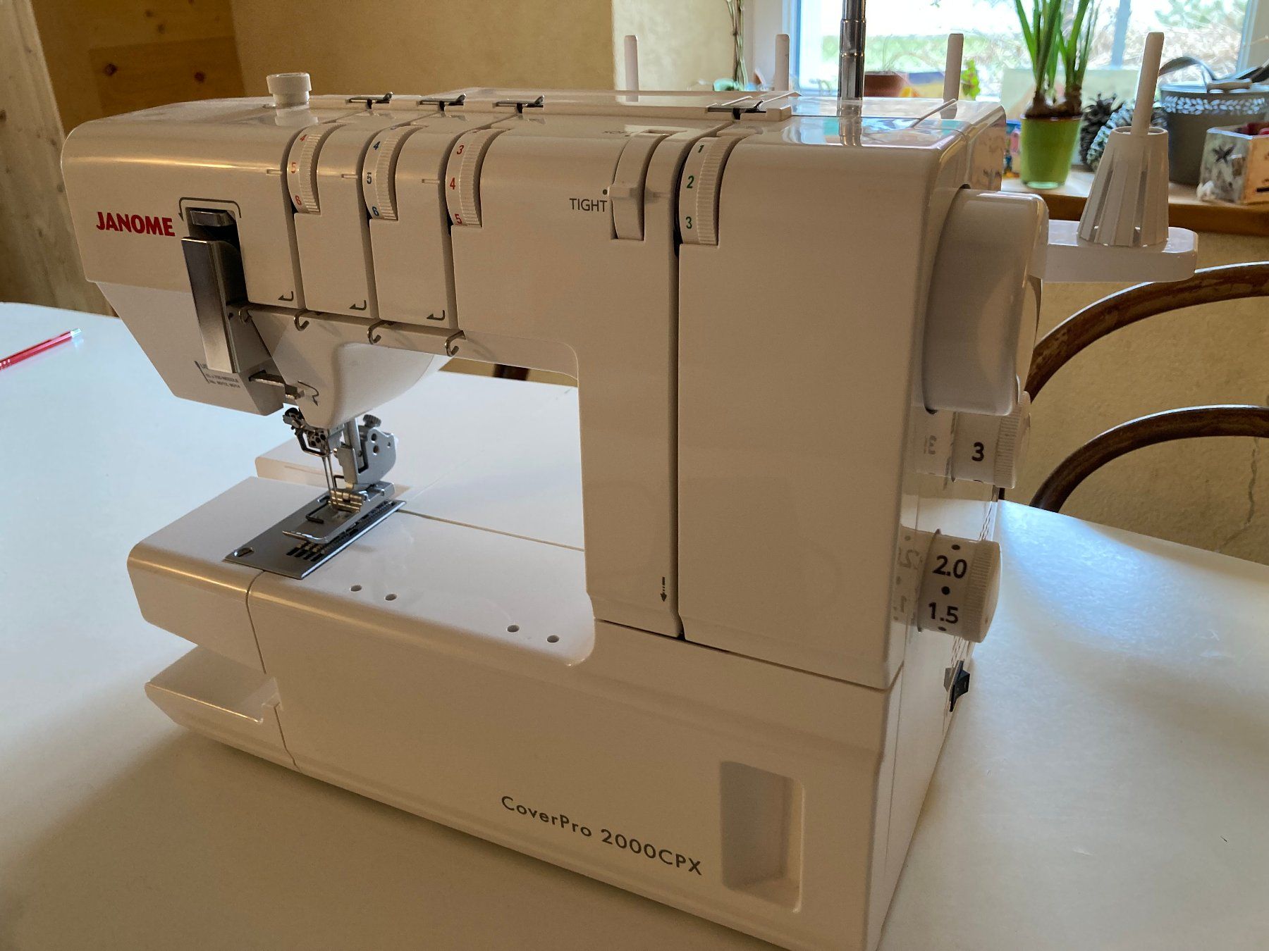 Janome Nähmaschinen: Janome Cover Pro 2000CPX Recouvreuse – Gebraucht aus Le Lieu von ptitcocon 1