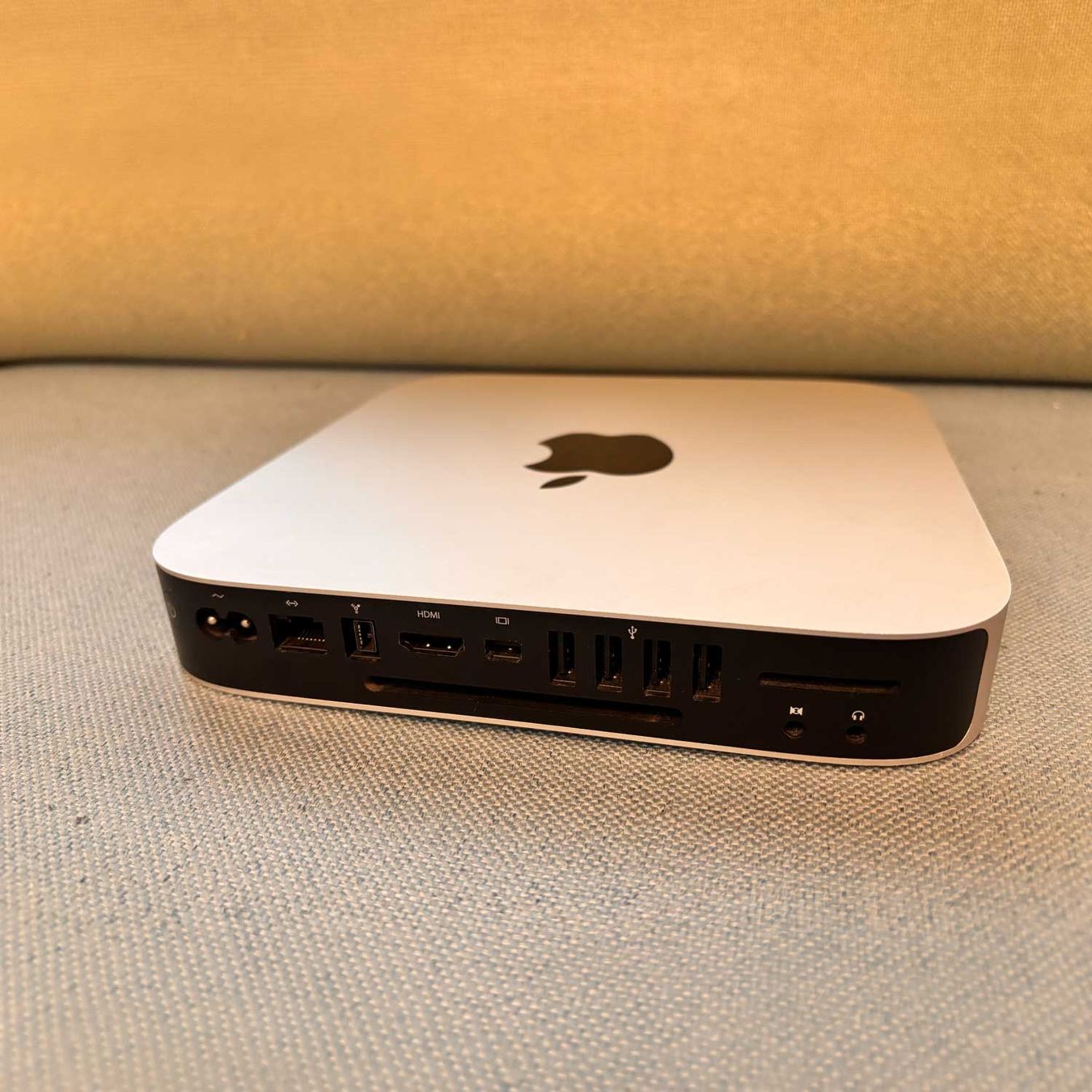 Apple PCs: MacMini (Macmini4,1) mit Linux Mint – D'occasion à Bern par Pixelfarm 1