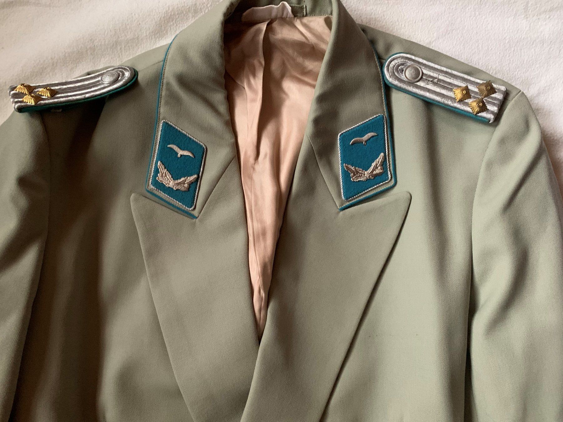 Uniformi: Gesellschafts-Offiziersuniform LSK DDR – Usato da Volketswil venduto da zwitsch33 1