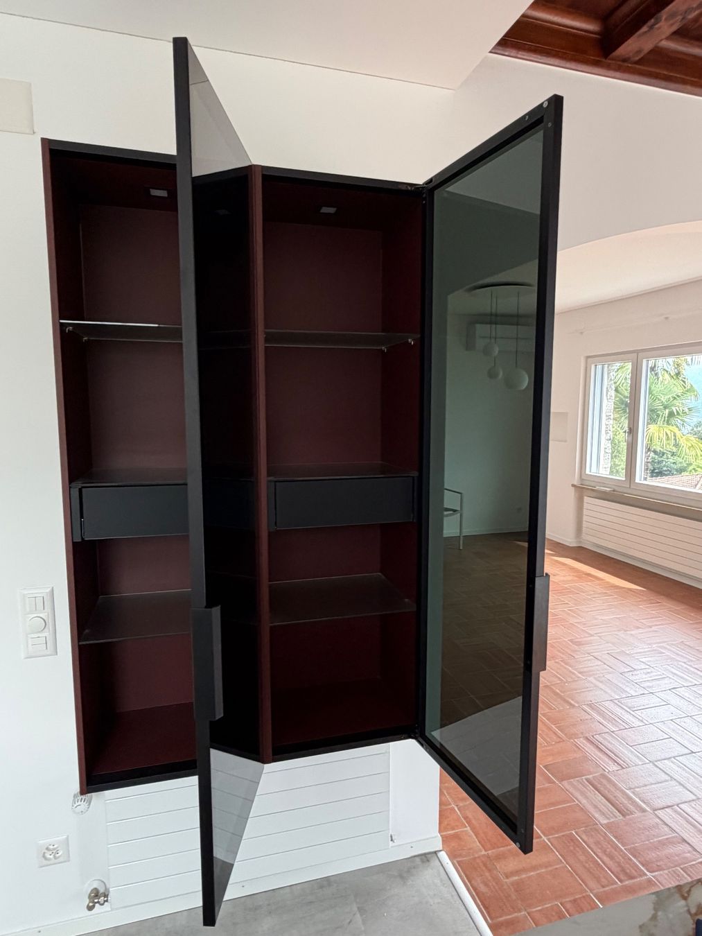 Vitrines: Next125 Vitrinenelement mit schwarzer Glasfront – D'occasion à Brione s. Minusio par imk_m2cj 2