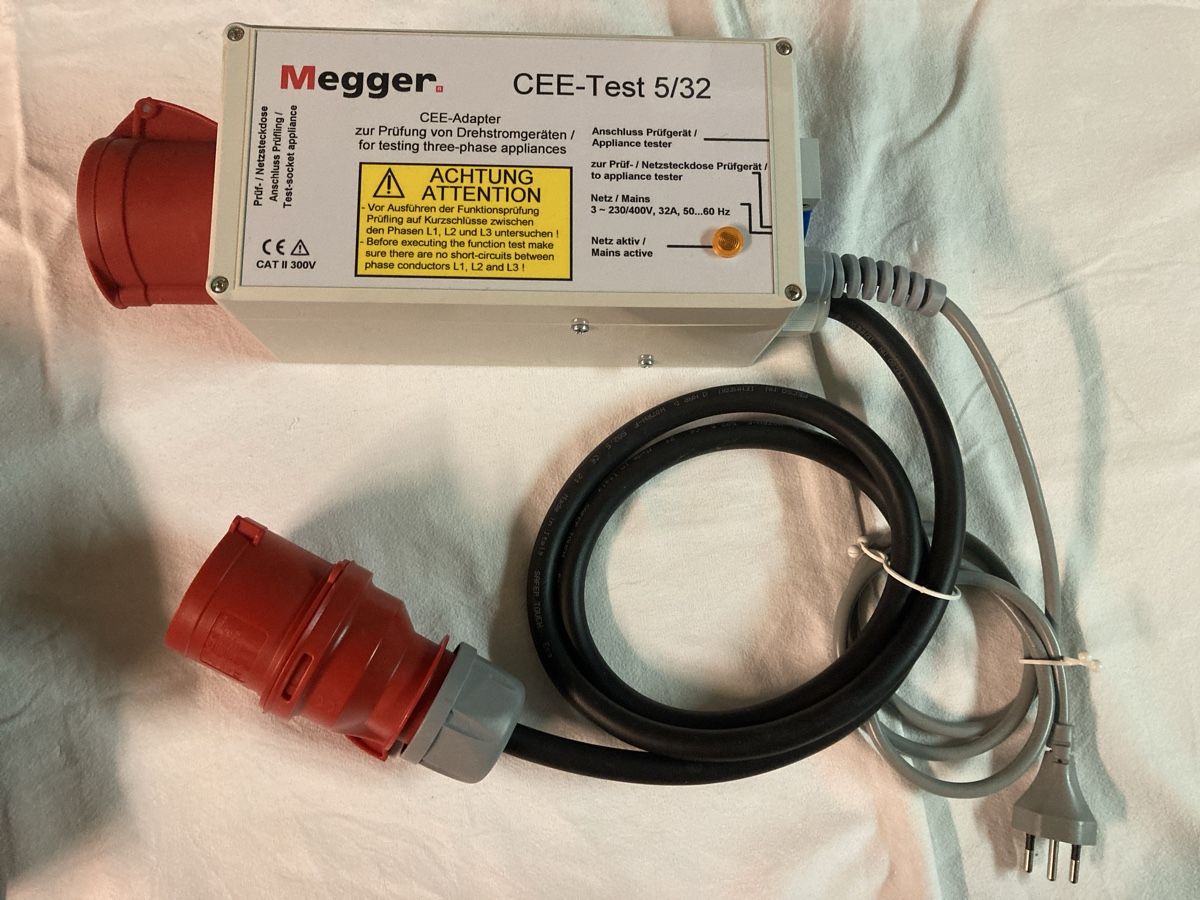 Megger Misurare: Megger CEE-Test 5/32 Drehstromgeräte Prüfadapter – Nuovo (secondo la descrizione) da Rothrist venduto da Seafarer68 1