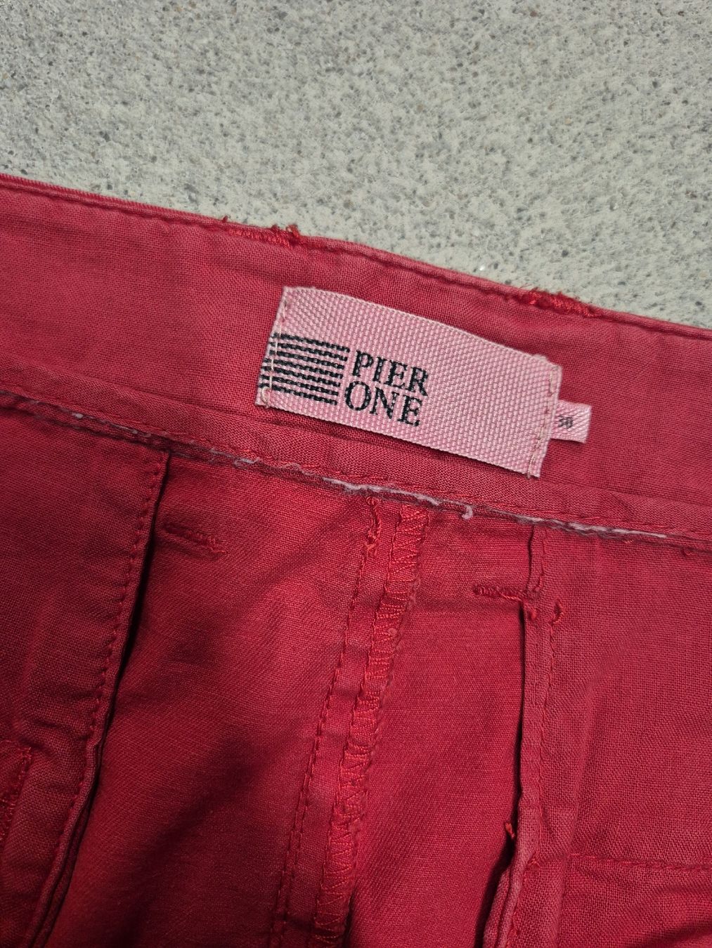 Hosen: Pier One Herren-Shorts, Gr. 30, rot – Gebraucht aus Känerkinden von melbaumg 2