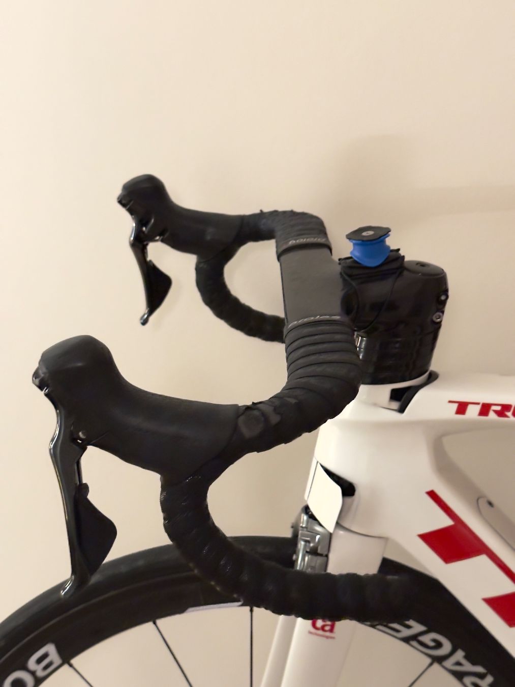 Trek Velos: Trek Madone RSL Team Issue Segafredo size 56 – Gebraucht aus Rolle von misterarti 4