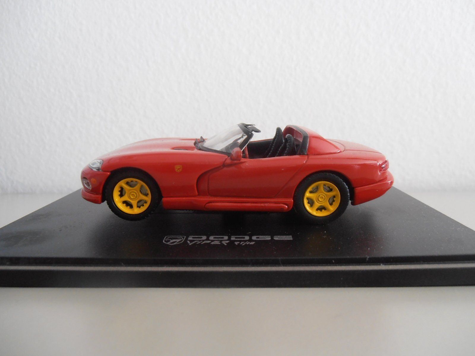Dodge Modellini d'auto: Dodge Viper RT/10 1996 , 1:43 – Nuovo e nell'imballaggio originale da Goldach venduto da Feivel9 1