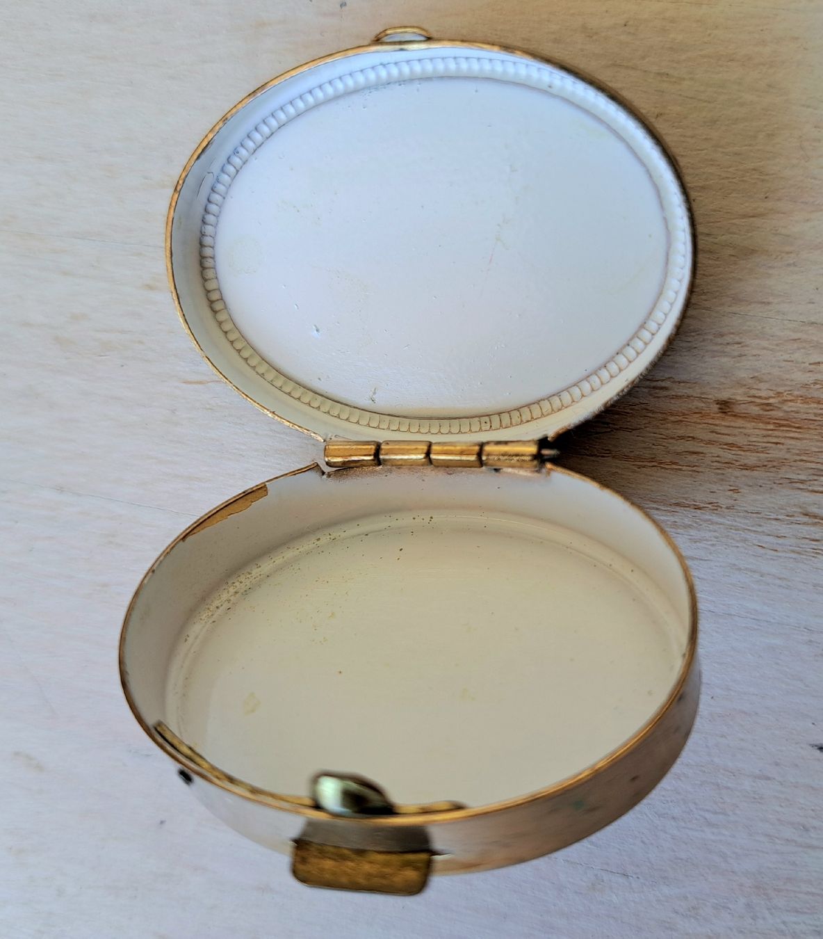 Altro in Cosmetici & Cura: Joli pilulier vintage ! – Usato da Hauterive NE venduto da ali_vintage 6