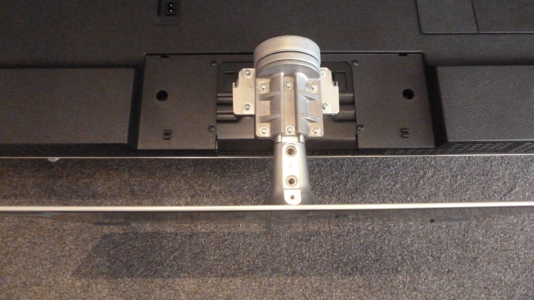 Panasonic Fernseher: Panasonic Tischstandfuss zu TX-49HXN978 – Neu und originalverpackt aus Würenlingen von Schneiderhifi 4