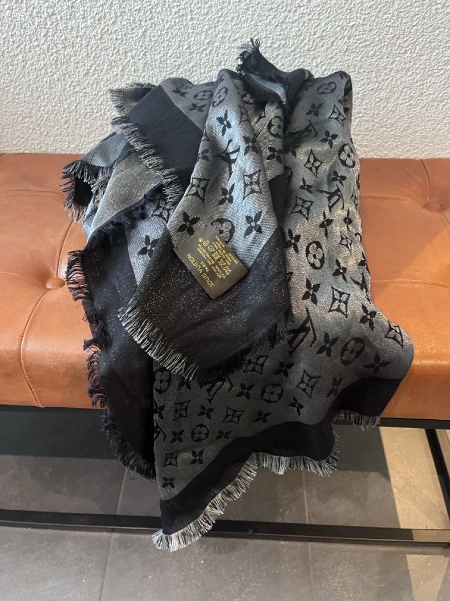Louis Vuitton Foulards, Tücher & Schals: Louis Vuitton Monogram Shine Tuch – Neu (gemäss Beschreibung) aus Oberriet SG von fri_88n2 1