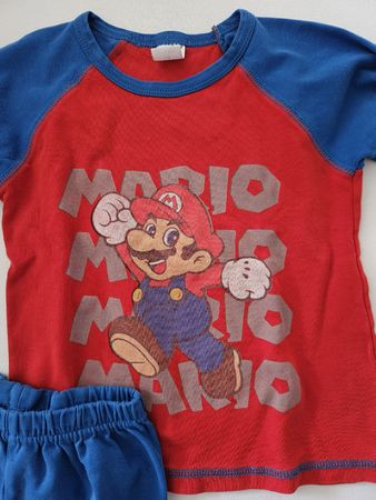 Mario Pyjama, Grösse 98/104, guter Zustand für kleine Fans!