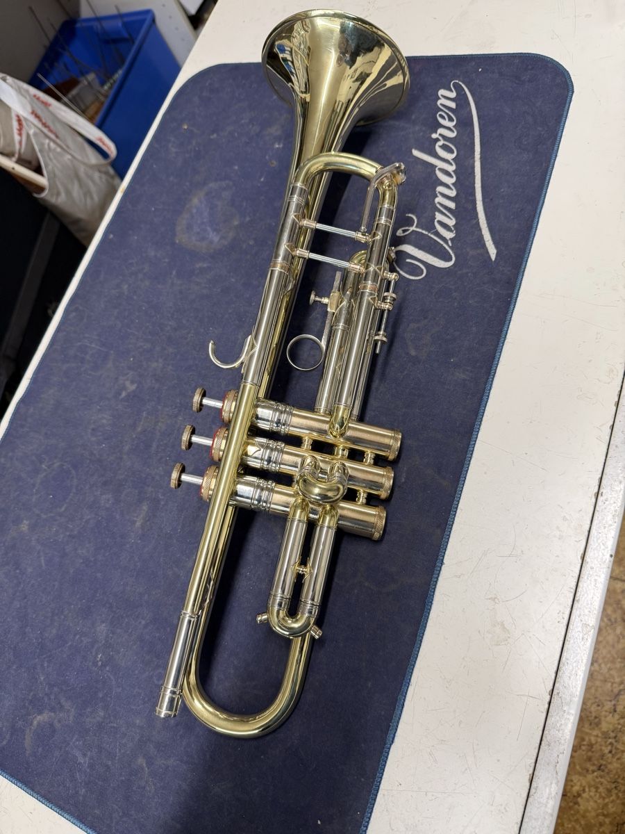 Strumenti musicali: Bb Trompete keine Marke – Usato da Burgdorf venduto da kla_r5tf