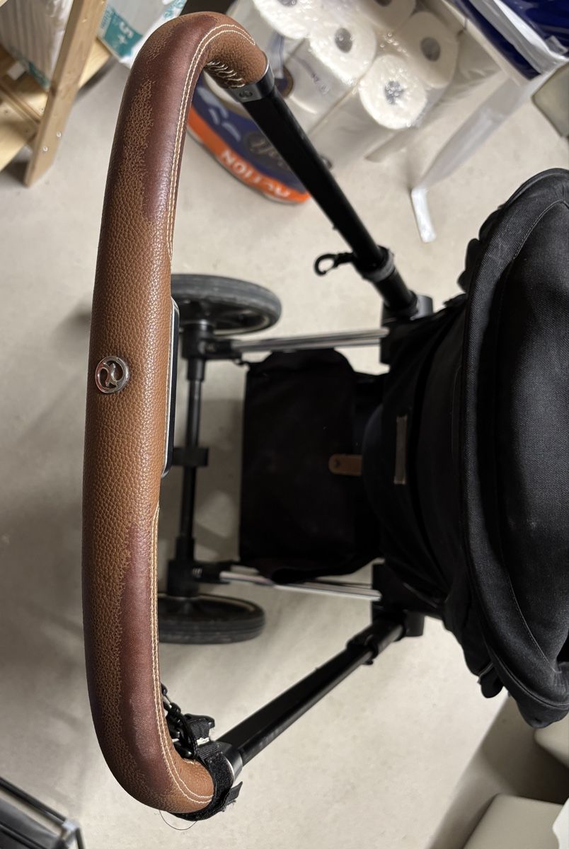 Cybex Carrozzine: Cybex Priam Kinderwagen schwarz – Usato da Niederrohrdorf venduto da yumos 3