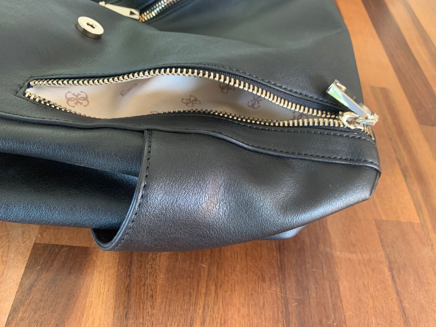 Guess Zaini: Guess Rucksack – Nuovo (secondo la descrizione) da Oberburg venduto da alicia12345 4