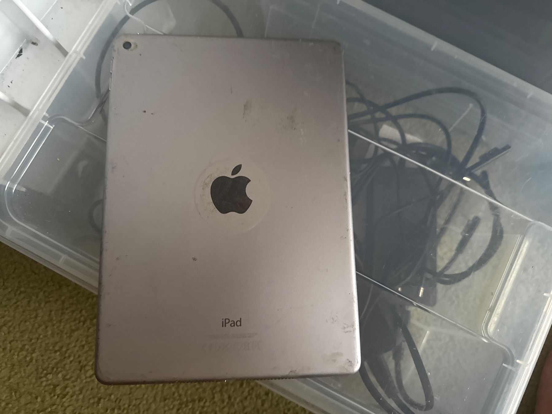 Apple Tablettes PC: Ipad Air 2 - A1566 - icloude lock – Défectueux à Olten par HoYa01 2