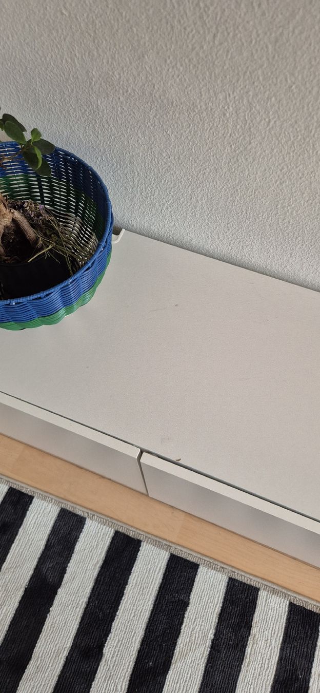 Supporti a parete: Weisser IKEA TV-Möbel BESTÅ – Usato da Zürich venduto da olo_57vk 2