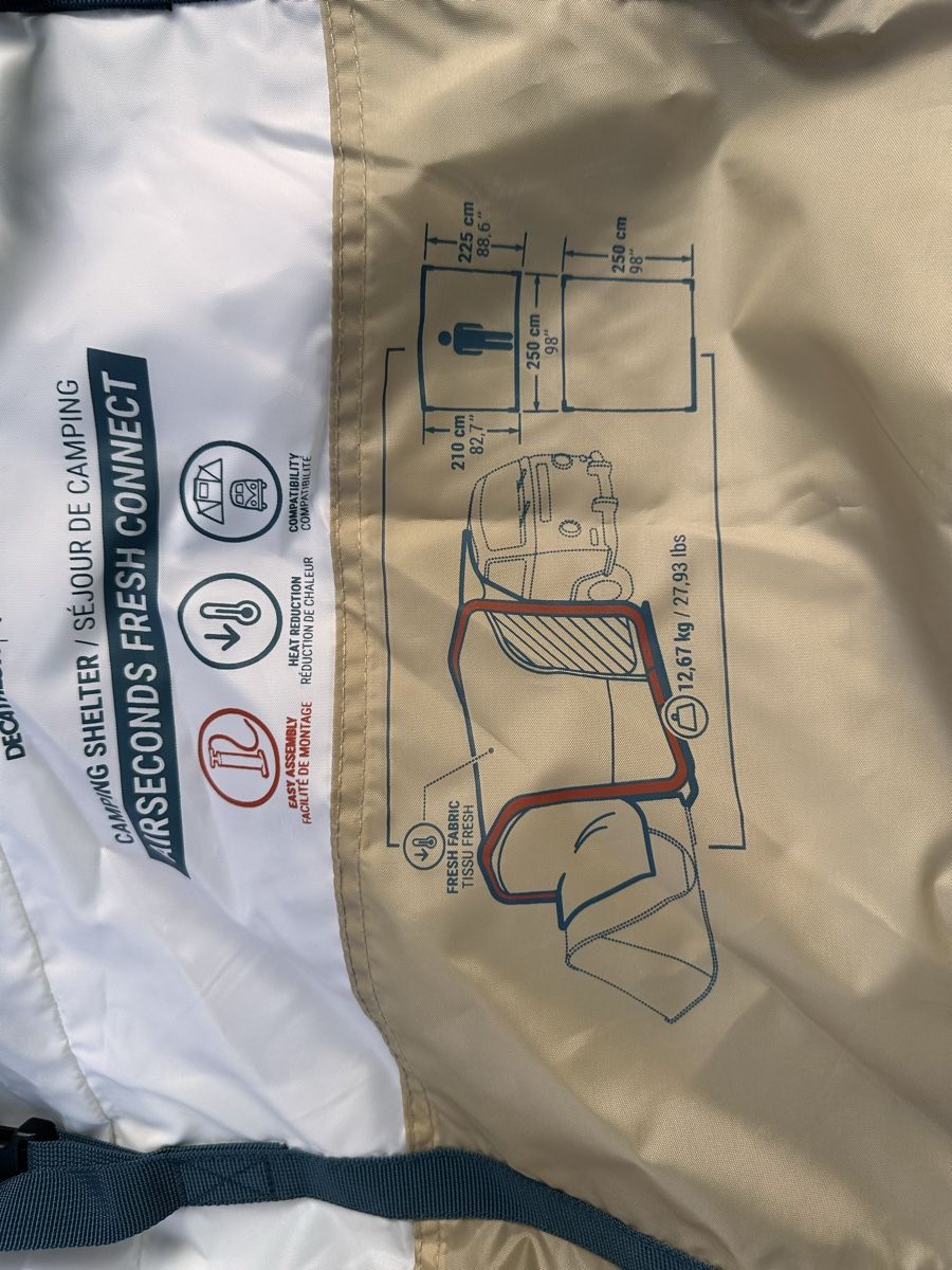 Decathlon Verande & Tende da sole: Pavillon / Vorzelt aufblasbar – Usato da Egliswil venduto da Herculea 2