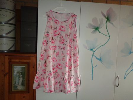*** Blumen Kleid *** / Neu ab 1.00