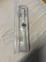 Montre Swatch blanche  neuve jamais porté