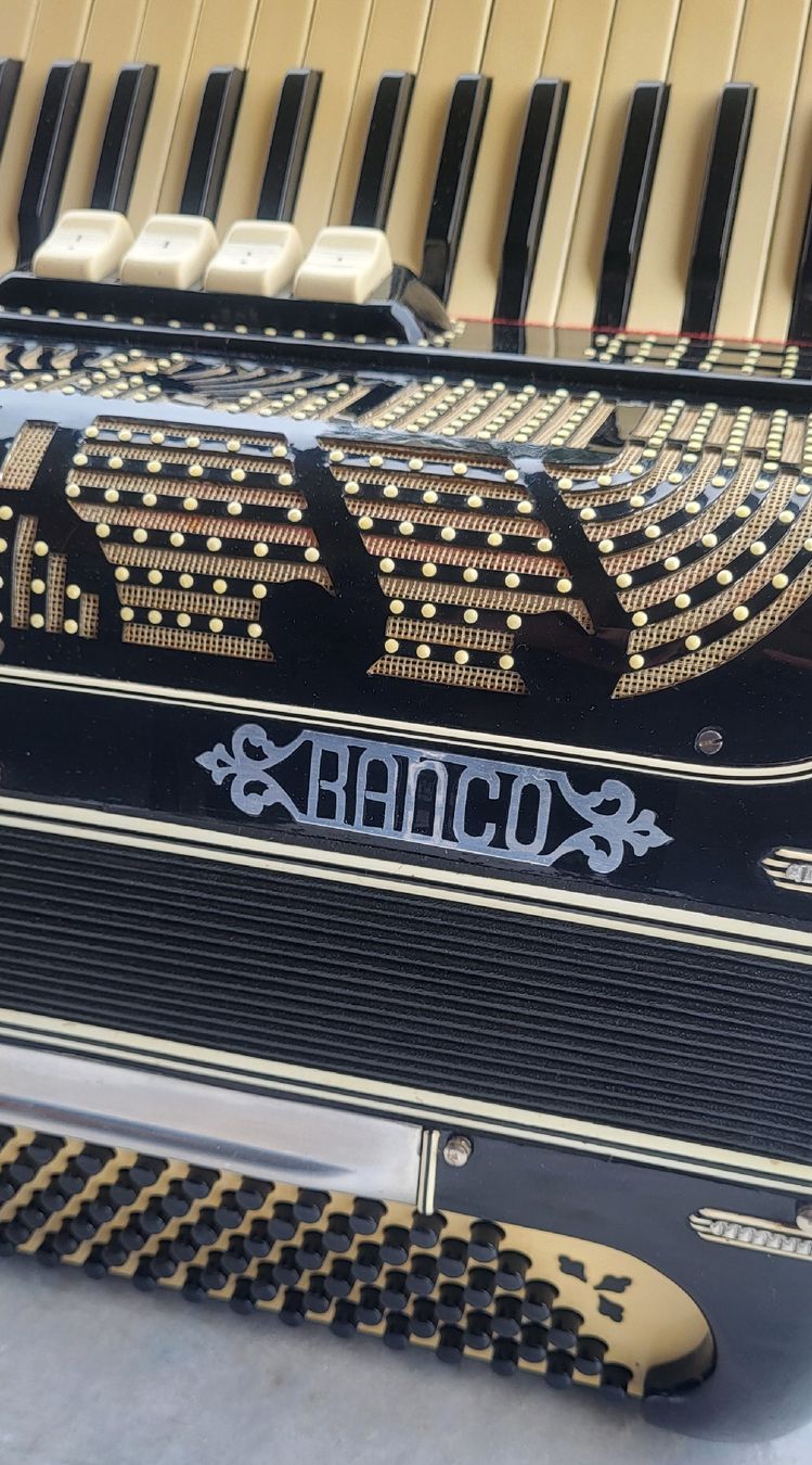 Strumenti musicali: Accordéon Ranco Antonio – Usato da Penthalaz venduto da EvandroLuz 1