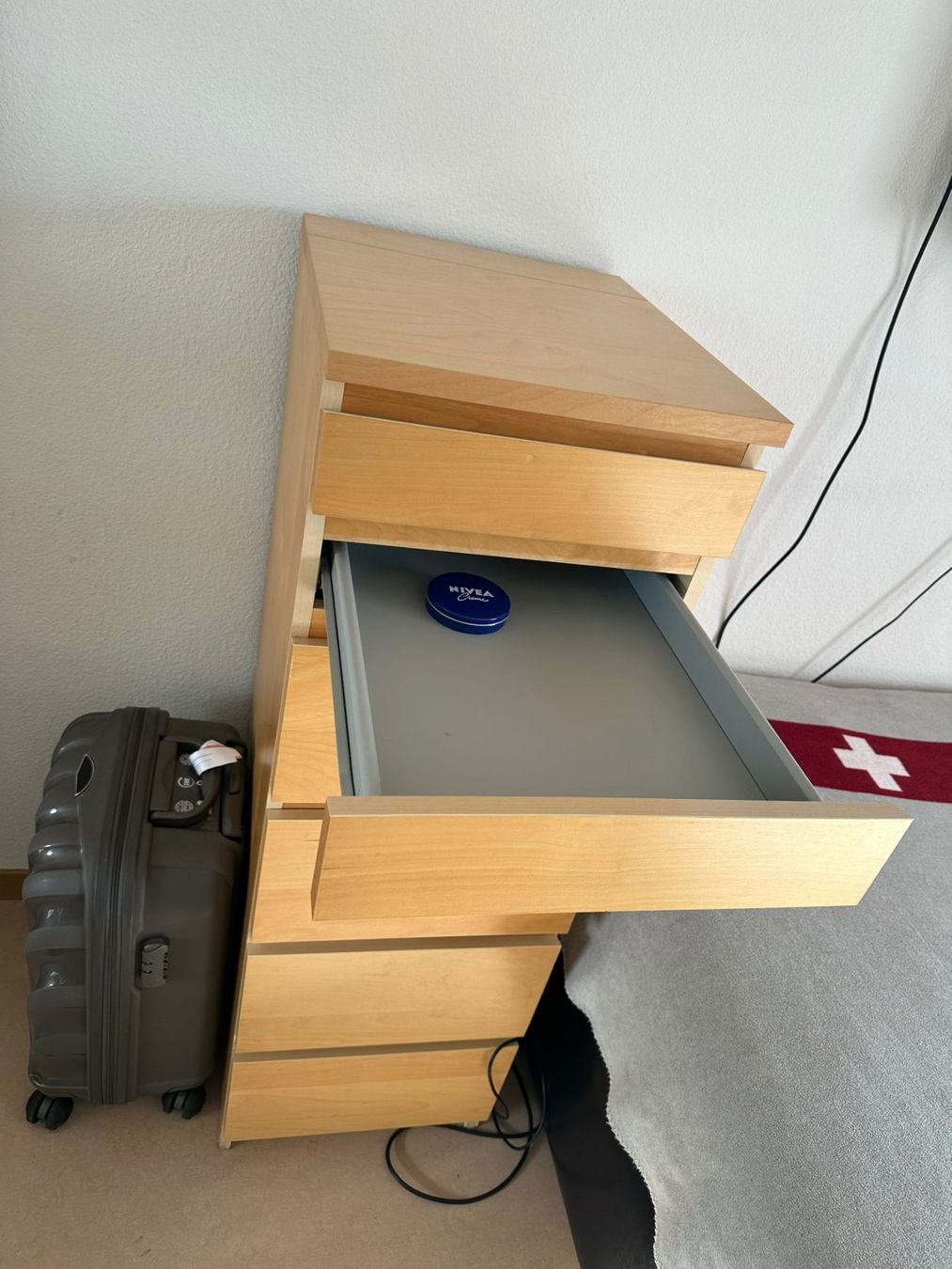 Ikea Kommoden: Ikea MALM Kommode mit 6 Schubladen, 2 stück – Gebraucht aus Nuerensdorf von Sagnak007