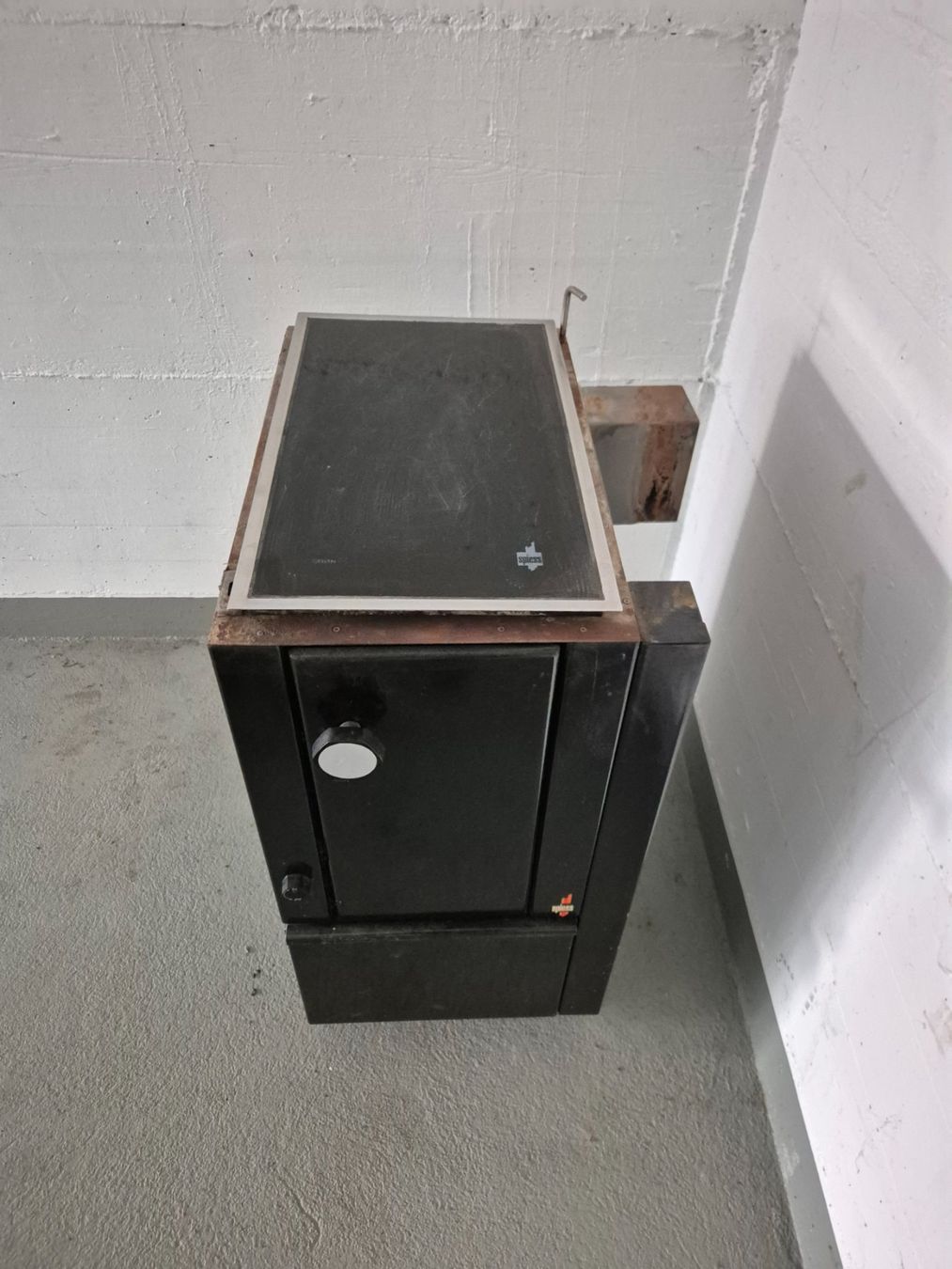 Cucine: Holzherd – Usato da Engi venduto da EH1991 1