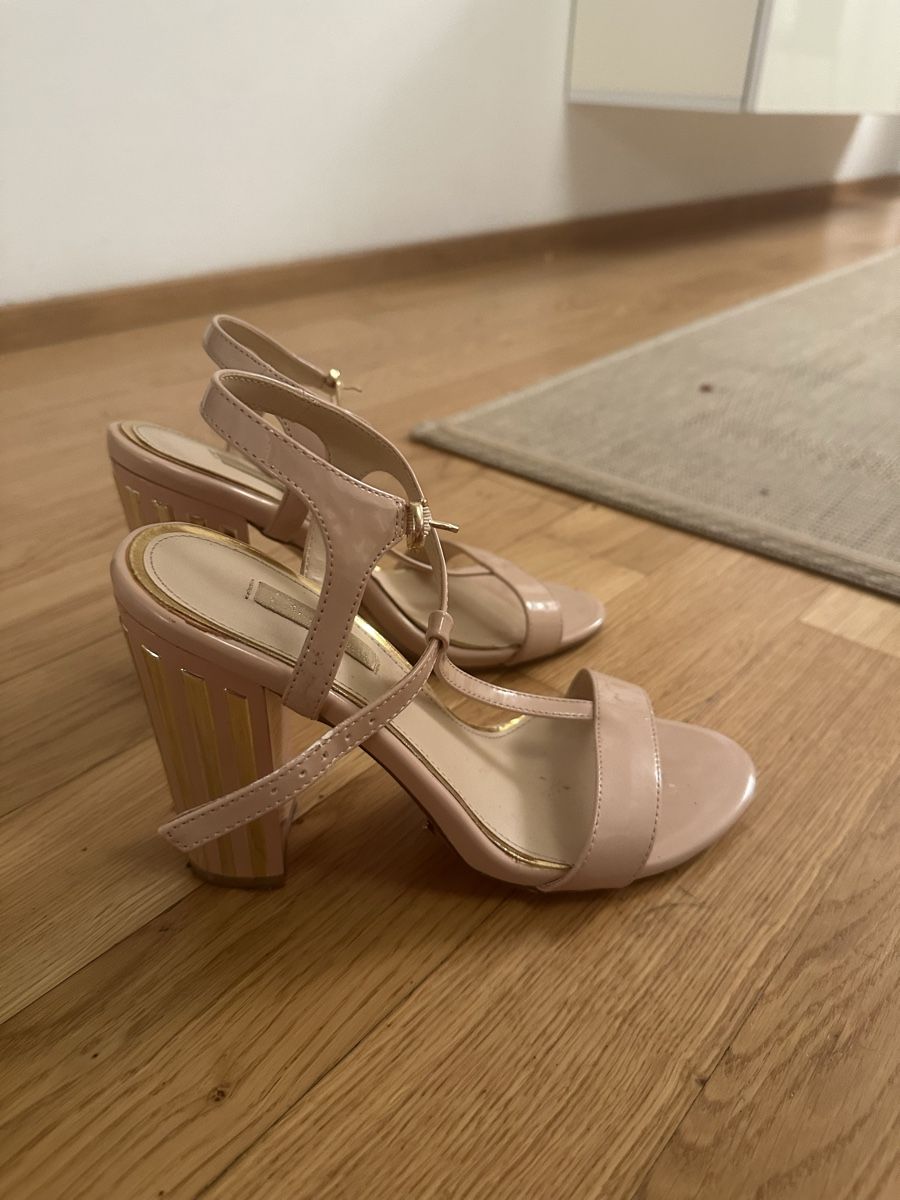 Damenschuhe: Sandali – Gebraucht aus Paradiso von kat_srp7 1