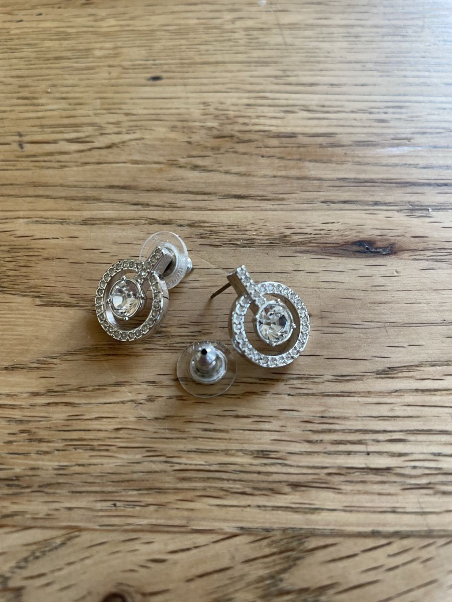 Swarovski Orecchini pendenti & Orecchini a lobo: Ohrstecker Swarovski – Usato da Flawil venduto da Naphtali