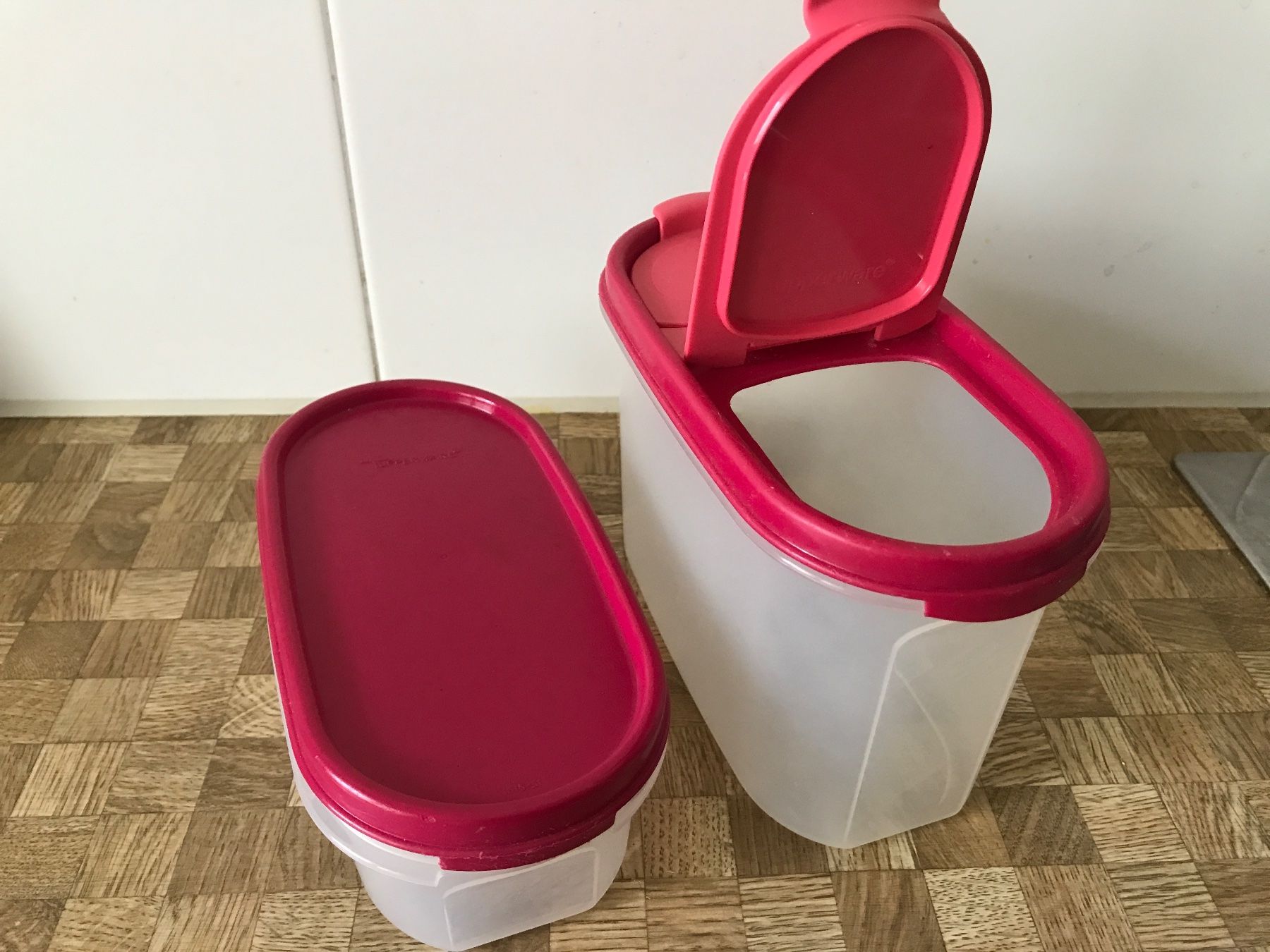 Tupperware Contenitori & Simili: Tupperware 2 Vorratbehälter mit Deckel – Usato da Birmensdorf ZH venduto da Hilhan 1