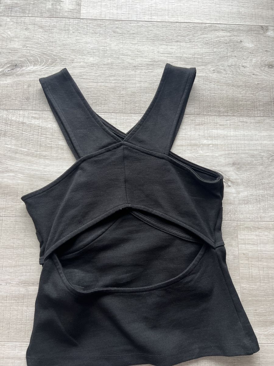 H&M Top: Top – Usato da Schafisheim venduto da inf_5dtw 1