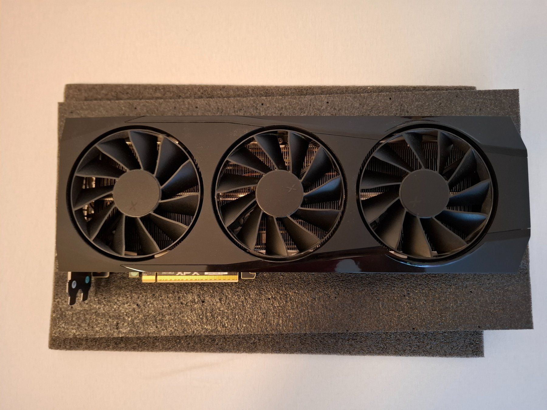 Amd Schede grafiche: XFX Quicksilver Radeon RX 9070 XT – Usato da St. Gallen venduto da kostekstyle