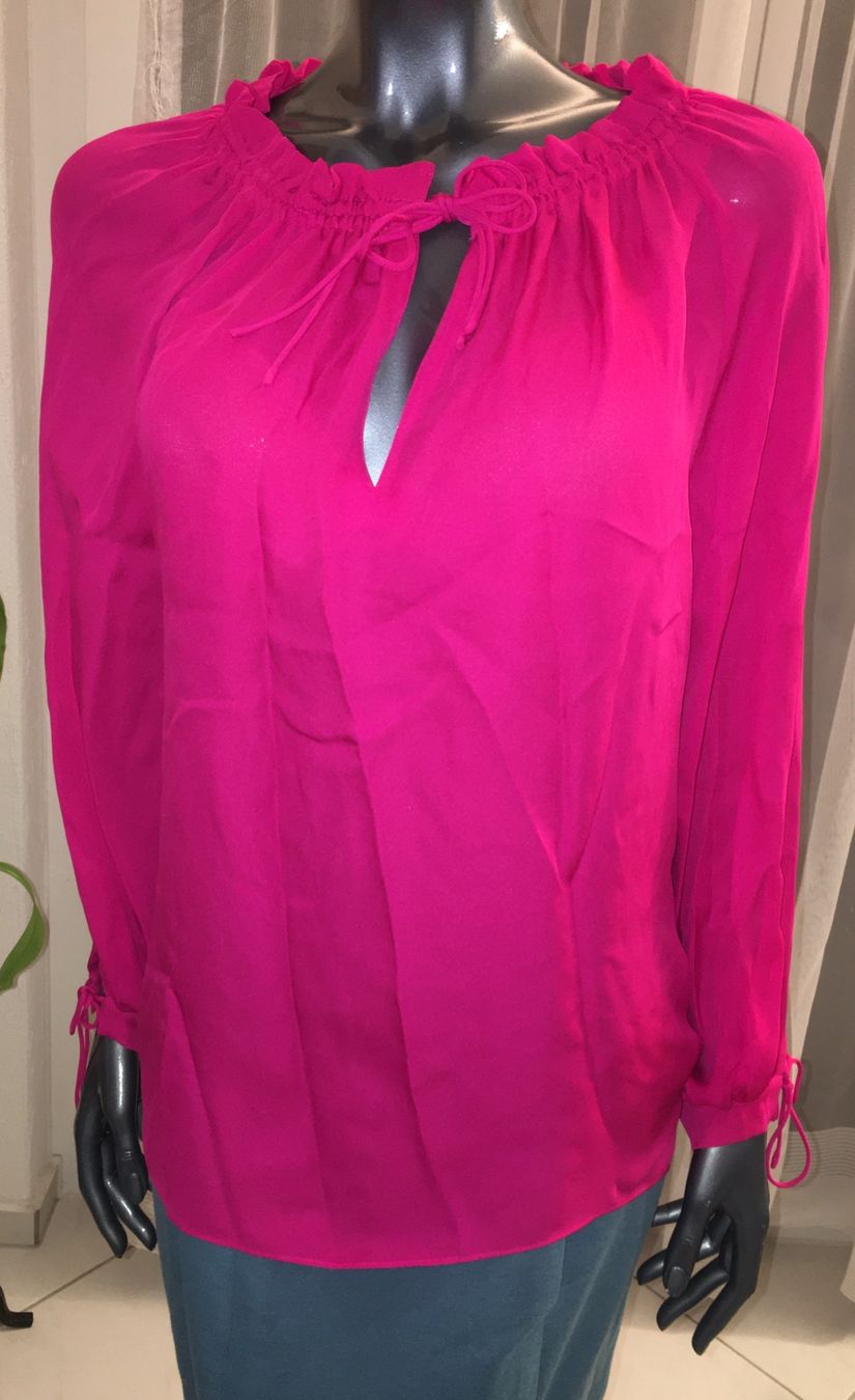 Carolina Herrera Blusen: CAROLINA HERRERA BLUSE GR. M Seide – Neu (gemäss Beschreibung) aus Unteraegeri von MH203