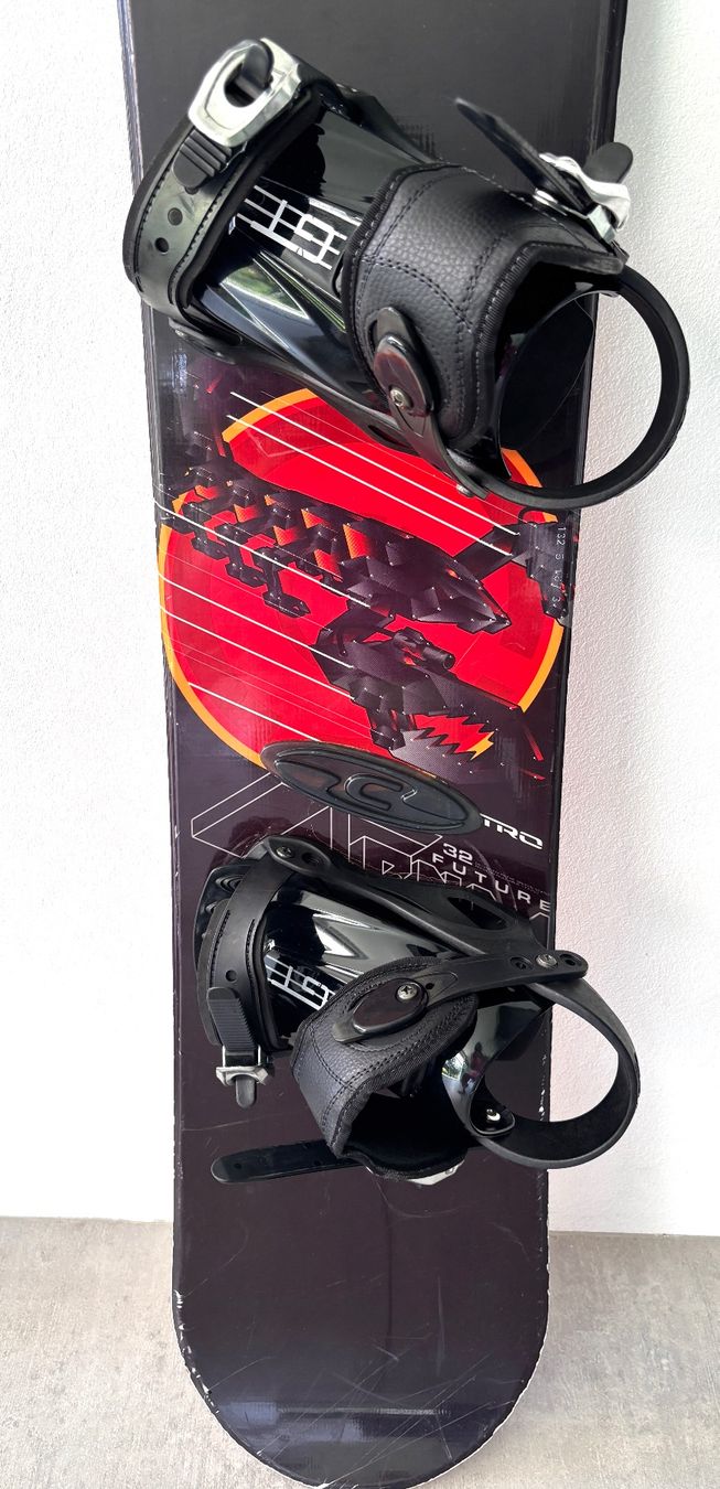Snowboard Nitro Boards: NITRO Future Snowboard 134 cm inkl. Bindung – Gebraucht aus Bottmingen von Merkur_Basel 1
