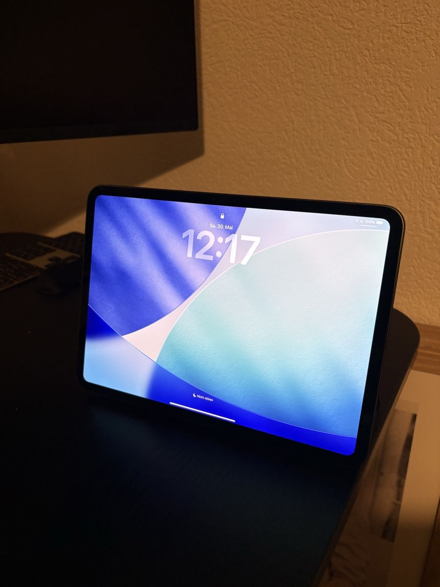 Apple Tablet PC: iPad Pro 11" M4 256GB - Defekt Kamera – Difettoso da Oberurnen venduto da Martintron