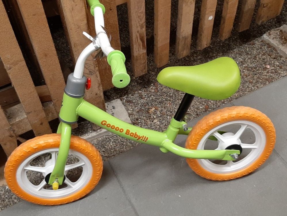 Avigo balance bike on sale