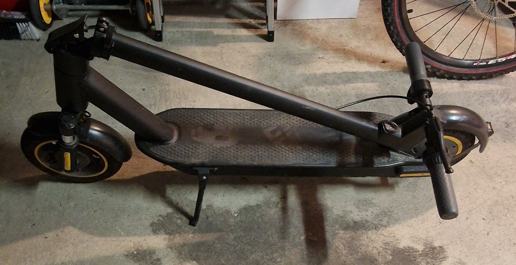 Kickboard: Trotinette éléctrique 500W 40km/h – D'occasion à Villars-sur-Glâne par MrLobTec 2