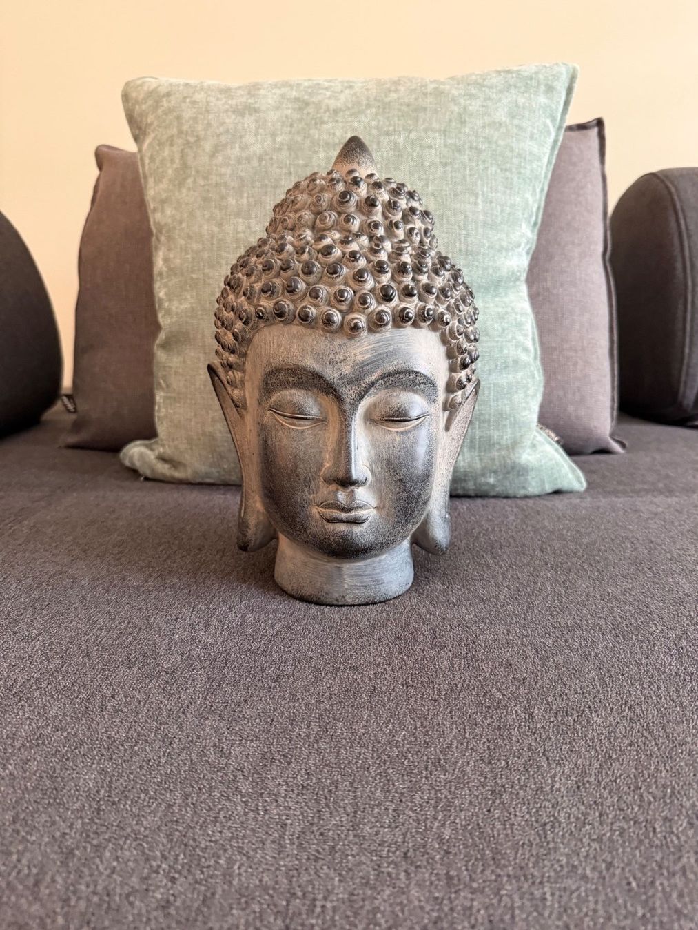 Tutte le decorazioni: Buddha Kopf anthrazit – Usato da Bremgarten AG venduto da myriammerki