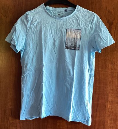 Gr. 164 hellblaues, bedrucktes T-Shirt von Tom Tailor