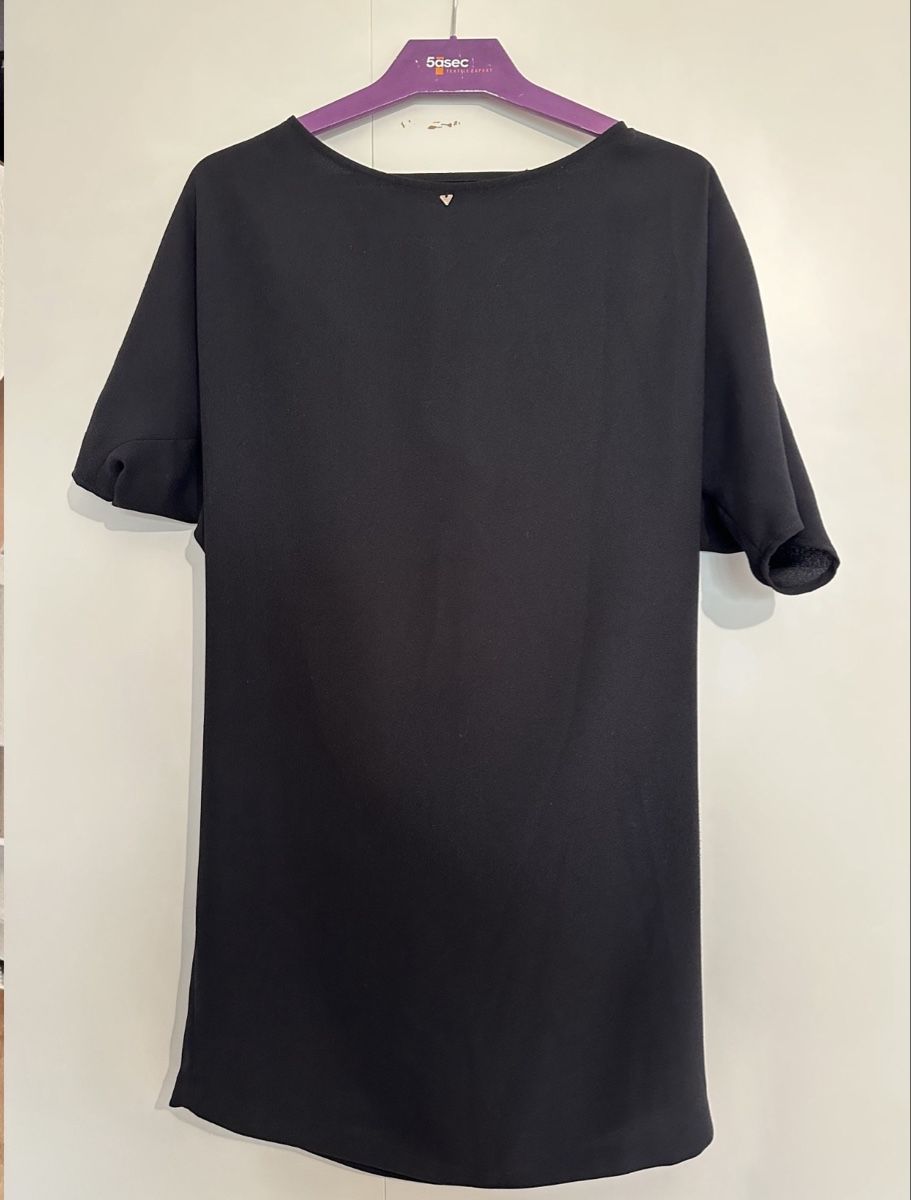 Guess Robes: Guess Black Dress Size S good condition – D'occasion à Luins par vvs_7kqr 2