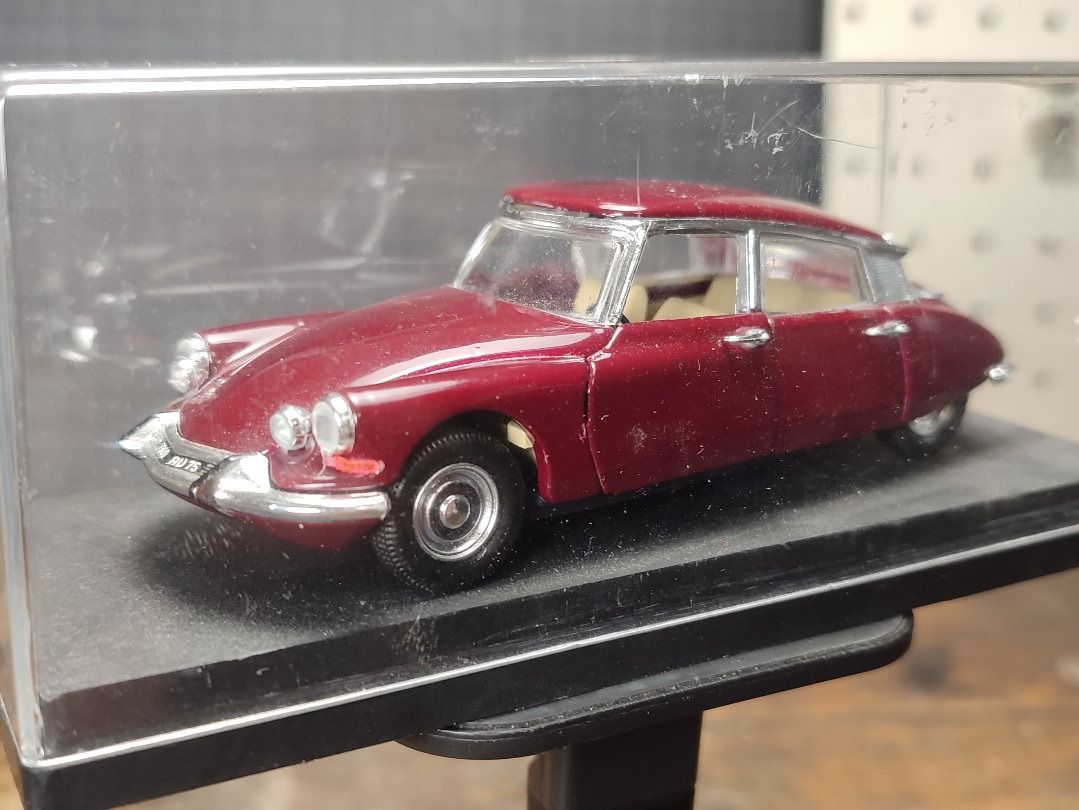 Modellini d'auto: Wunderschönes  altes Modellauto Citroön DS – Usato da Gelterkinden venduto da MYSTOREFORYOU4460