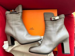 Hermès Joyeuses Kelly-Stiefel aus Zinn Farbe