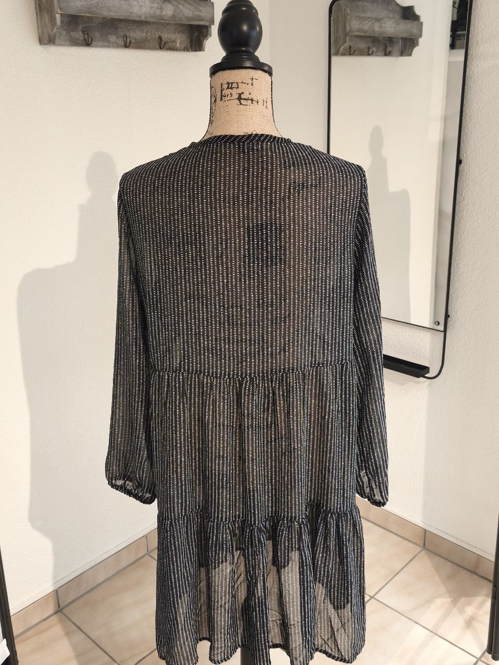 Vestiti: Schönes Kleid von Chicoree, Grösse M,  – Usato da Emmetten venduto da SecondhandSiska 2