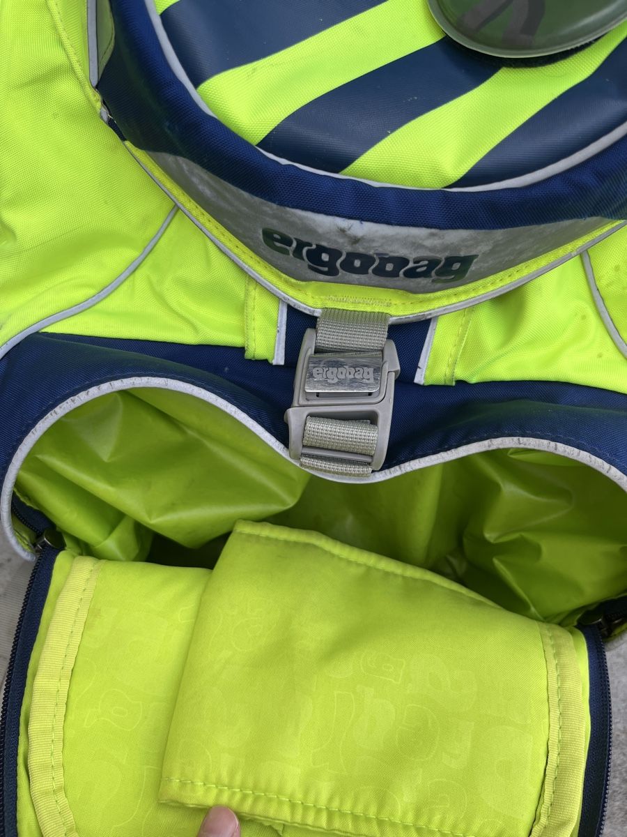 Ergobag Zaini: Ergobag Schulrucksack neongelb plus Kletties – Usato da Rheinau venduto da kassandra5_12 8