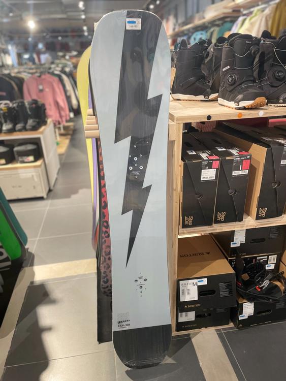 Burton Custom exp 158 NEU Acheter sur Ricardo