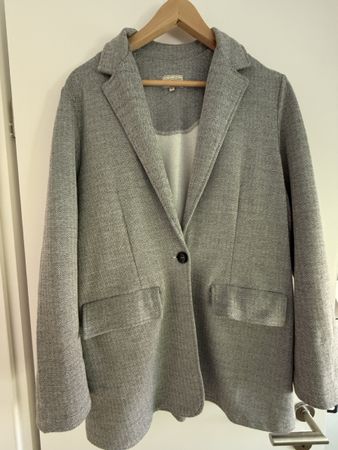 Blazer Damen Grau Fischgratmuster neuwertiger Zustand