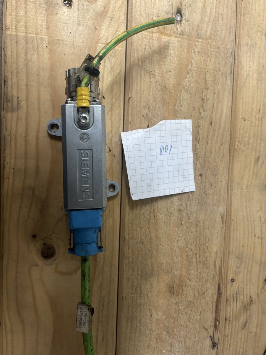 Altro per industria metallurgica: Siemens SINAMICS SME20 Incremental Encoder – Usato da Laupersdorf venduto da mer_n9vn