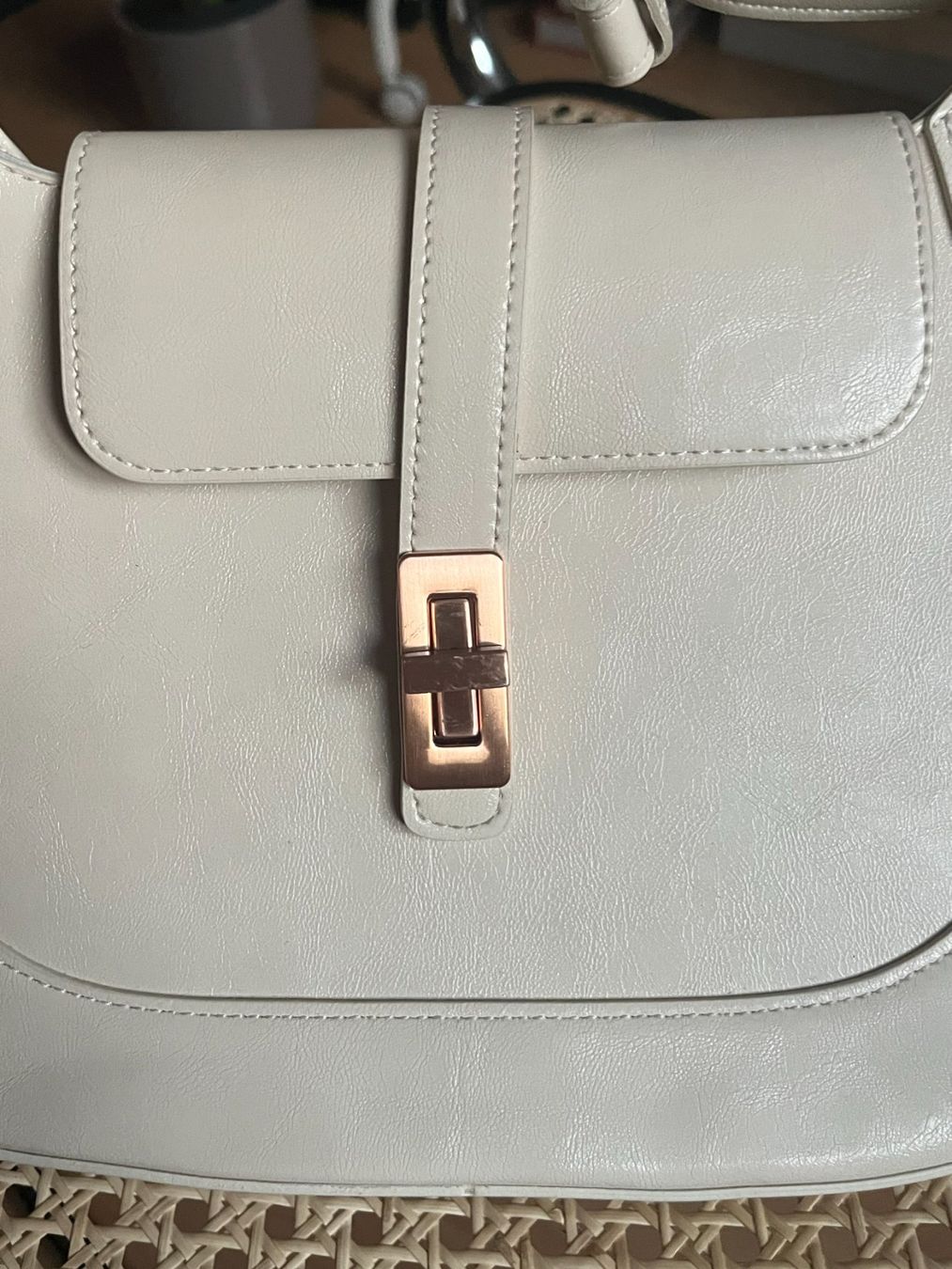 Taschen für Damen: Beige Shoulder Bag – Neu (gemäss Beschreibung) aus Basel von das_7wzs 4