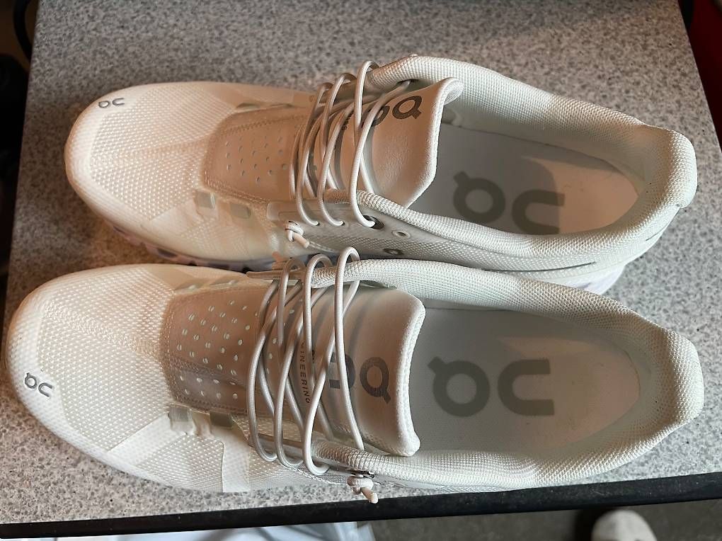 Scarpe da donna: On Schuh – Usato da Köniz venduto da Papabaer 1