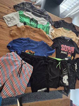 Kleiderpaket Jungs Sommer Grösse 134/140