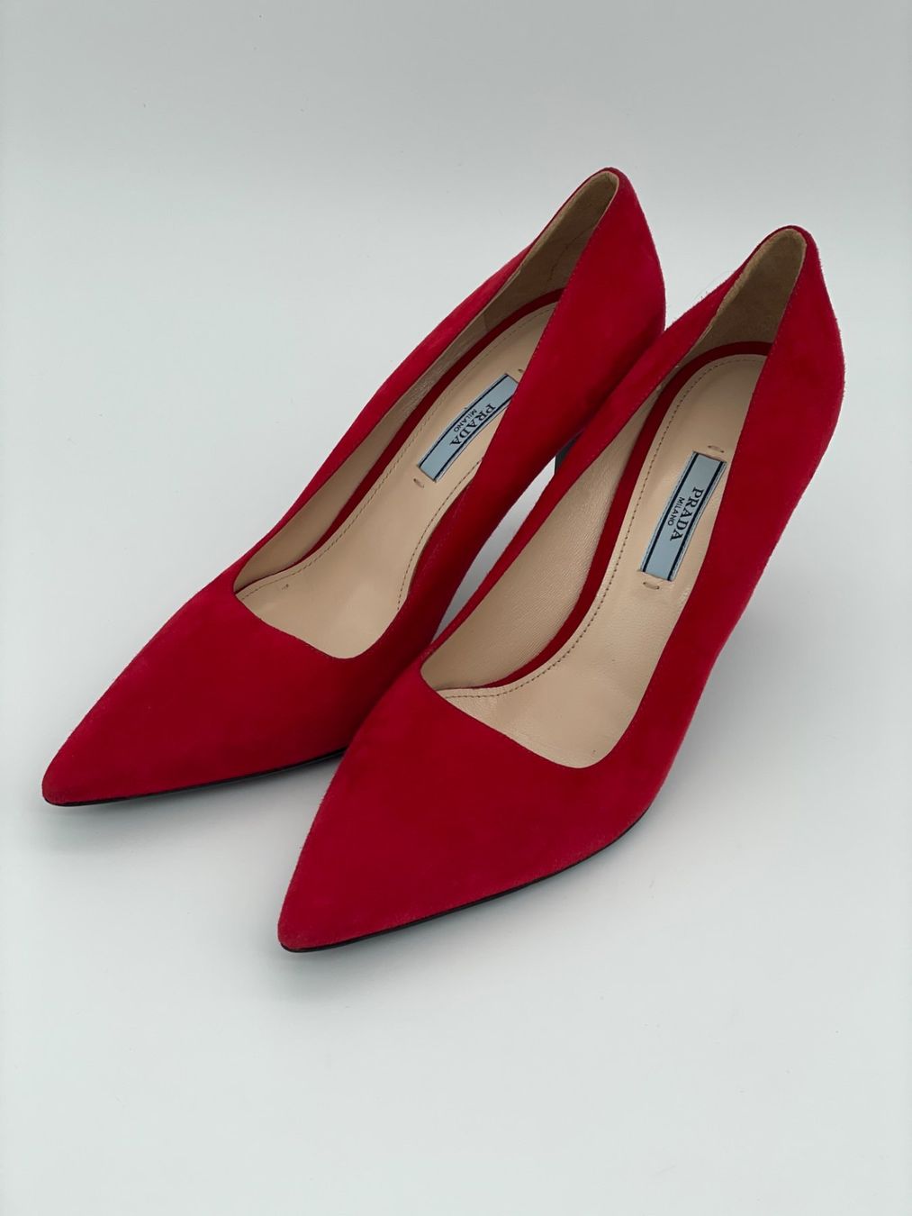 Prada Scarpe da donna: Prada Pointed Toe Suede Pump EU 39.5 Rot – Usato da Zürich venduto da shoe_shop 2
