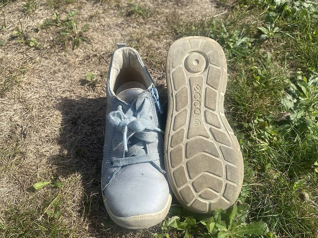 Scarpe per ragazze: Halbschuhe für Mädchen Gr. 26 – Usato da Amlikon-Bissegg venduto da jazzy-w